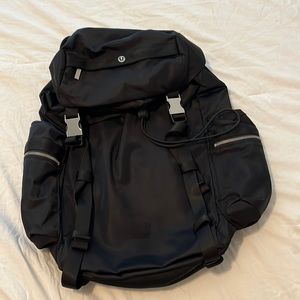 Lululemon wanderlust backpack